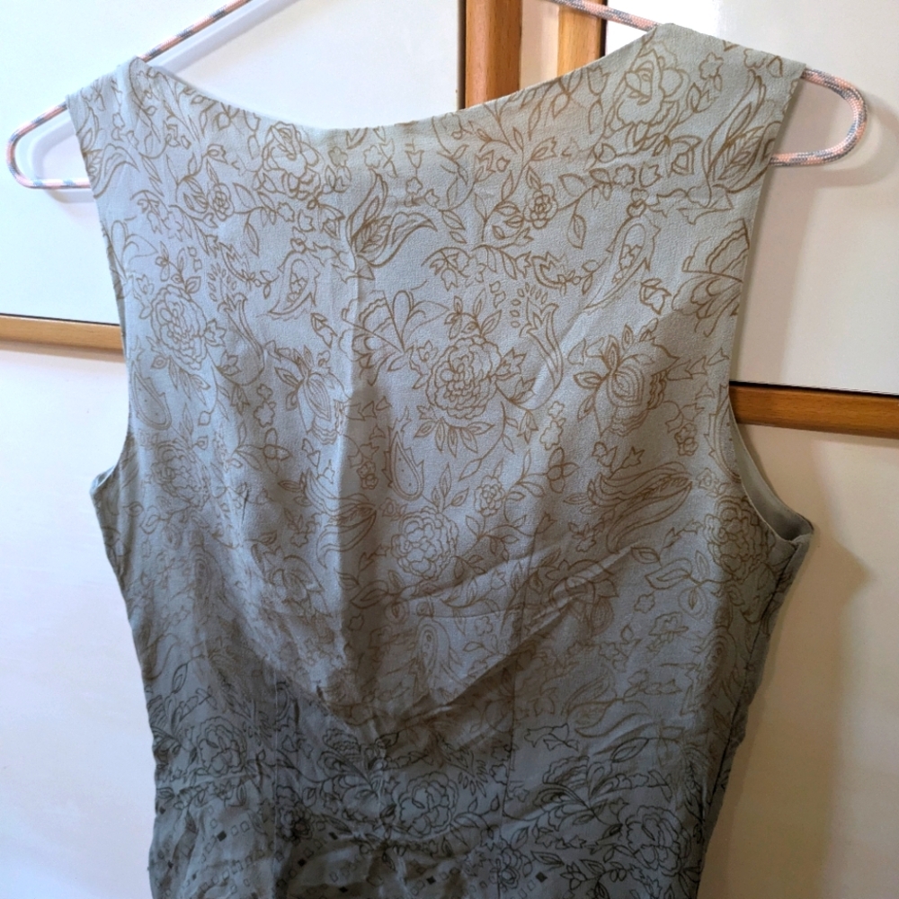 Green silk top with hidden side zipper Small